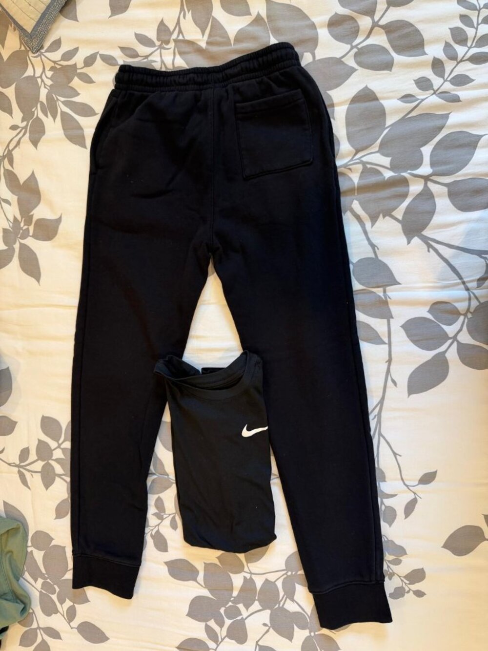 Bundle of Y L (12-13) Nike boys jordan athletic pants and dry fit short sleeve t